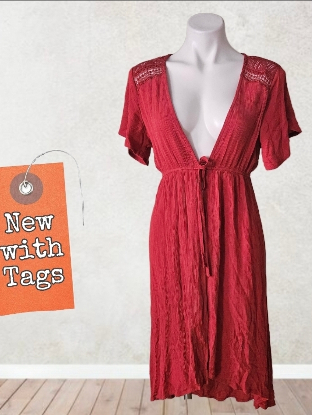 Allmost Famouse Crave Fave Rayon V-Neck Tie-Waist Midi Dress